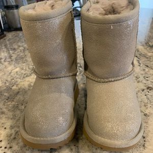 Baby/Toddler Metallic Uggs-NWOT